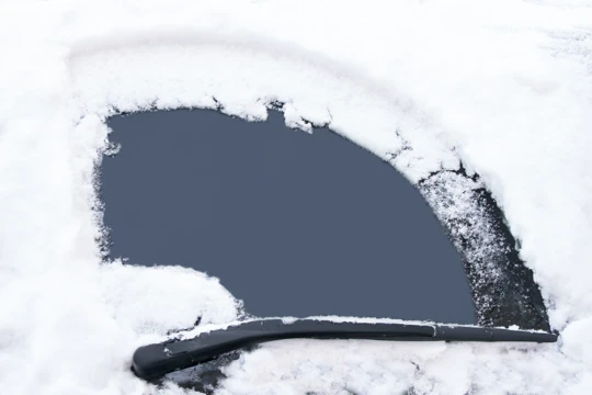 window shield completely clean after a snowfall